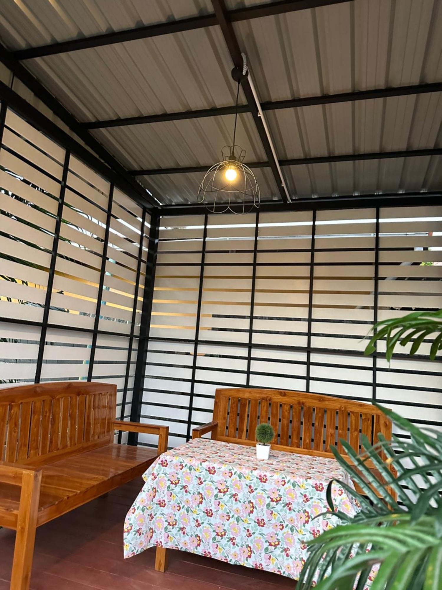奈扬海滩 桑塔里之家旅馆酒店 外观 照片